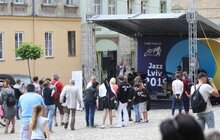 Фото 5: В центрі Львова на сцені Leopolis Jazz Fest відомі музиканти
