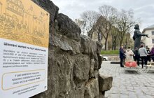 Фото 5: На букіністичному ярмарку муніципали проводять щоденні перевірки товару (відео)