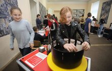 Фото 1: У Львові для шкіл закупили ще одну наукову мобільну лабораторію — мистецьку