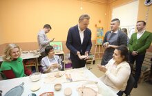 Фото 20: «Ми плануємо відкрити ще чотири такі центри, щоб у кожному районі міста був центр», — А. Садовий