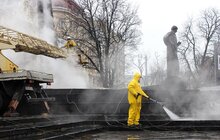 Фото 8: У Львові почистили площу біля пам’ятника Шевченку та сам монумент (Фоторепортаж)