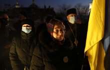 Фото 21: У Львові в пам’ять про Небесну Сотню у небо запустили світлові промені