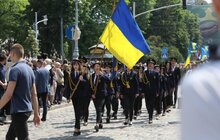 Фото 20: На пр. Свободи відбулося урочисте проходження з нагоди Дня Героїв
