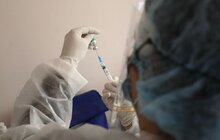 Фото 16: Сьогодні в лікарні швидкої допомоги Львова вакцинують від COVID 80 медиків