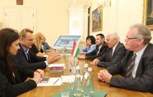 Фото 2: Львів налагоджуватиме співпрацю з угорським містом Ніредьгаза