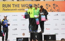Фото 2: Мер Львова в межах «Run the World. Львівський напівмарафон» пробіг 3 км