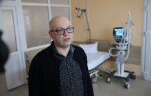 Фото 1: Благодійники подарували 8-мій міській лікарні апарат ШВЛ експертного класу