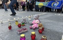 Фото 2: У Львові театральна спільнота вшанувала пам’ять жертв трагедії у Маріуполі (відео)