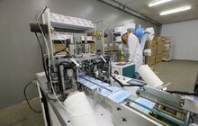 Фото 10: У Львові запрацювало перше виробництво медичних масок