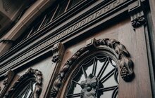 Фото 1: Одну з найбільших історичних брам міста відновили на вул. Князя Романа
