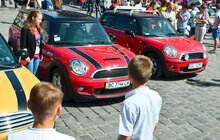 Фото 4: У Львові відбулась виставка автомобілів MINI Cooper
