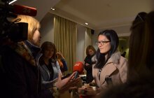 Фото 5: Мер Львова привітав Хоу Іфань з днем народження