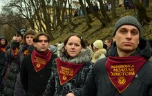 Фото 5: У Львові тисячі людей спільно молились під час Хресної ходи
