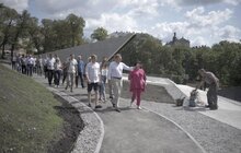Фото 4: Будівництво першої частини Меморіалу пам’яті Героїв Небесної Сотні на стадії завершення