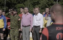 Фото 13: У Львові зіграли у вуличний хокей із канадцями