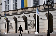 Фото 11: День українського прапора на Чорному морі: в центрі Львова замайорів Військово-Морський Прапор ЗСУ (відео)
