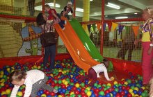 Фото 3: Цікавий захід для потребуючих діток провів Франківський відділ соціальної роботи