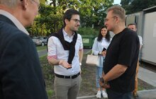 Фото 10: Мер Фрайбурга відвідав переселенців, які мешкають у модульному містечку на Сихові