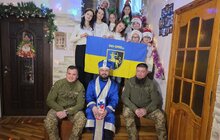 Фото 8: У Львові захисники завітали до дітей-сиріт та дітей, позбавлених батьківського піклування, аби привітати зі святом Миколая 