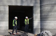 Фото 2: Найскладніші роботи з будівництва ЗD-школи на Варшавській позаду, встановлюють вікна (відео)