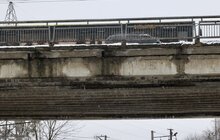 Фото 13: Рух мостом на вул. Кульпарківській обмежили для великогабаритних авто, громадський транспорт їхатиме лівими смугами (відео)