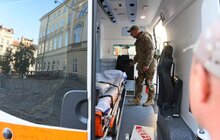 Фото 2: Німецькі волонтери передали українським воїнам та медикам ще 10 швидких