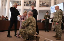 Фото 7: У Львові 30 захисників посмертно нагородили «Почесним знаком Святого Юрія» за оборону України (фото)