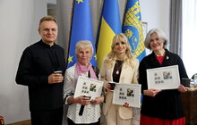 Фото 5: До 770-річчя міста у Львові презентували спеціальну поштову марку: у погашенні взяли участь відомі львів'яни (фото/відео)