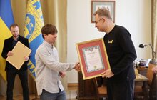 Фото 5: В мерії Львова нагородили працівників театрів