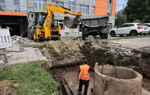 Фото 1: Теплові мережі вже на 70% готові до зими: на вул. Дж. Вашингтона розпочали заміну мережі під дорогою (відео)