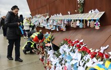Фото 20: З нагоди Дня пам'яті Героїв Небесної Сотні у Львові підняли прапор Андрія Дигдаловича, який загинув на Майдані (відео)