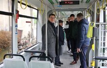 Фото 7: Швейцарія безоплатно передасть Львову 11 трамваїв: сьогодні у мерії підписали угоду