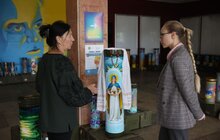 Фото 16: У Центрі Довженка відкрилась виставка розмальованих військових артефактів: відбудеться аукціон