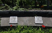 Фото 4: На Пагорбі Слави розпочали роботи з ексгумації радянських військових поховань: перші знахідки (відео)