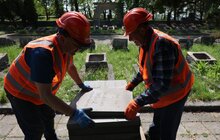 Фото 6: У Львові розпочали ексгумацію радянських поховань із Пагорба Слави (відео)