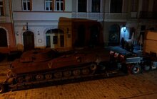 Фото 10: У центр Львова привезли знищену російську техніку