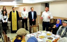 Фото 1: Львів’яни літнього віку провели Святвечір у колі друзів