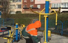 Фото 53: Комунальні служби дезінфікують місто: миють вулиці, тротуари, зупинки транспорту, сходові клітки будинків