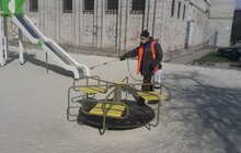 Фото 59: Комунальні служби дезінфікують місто: миють вулиці, тротуари, зупинки транспорту, сходові клітки будинків