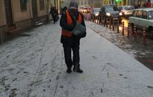 Фото 26: Мерія просить усіх учасників дорожнього руху бути максимально обережними через ожеледицю