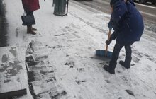 Фото 30: На вулицях Львова працює більше 50 одиниць снігоприбиральної техніки