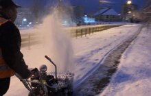 Фото 74: Минулої ночі в місті працювало 95 одиниць техніки, для посипання доріг використано 492 м3 піскосуміші
