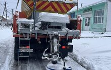 Фото 18: Львів засніжило: цієї ночі місто прибирало 68 одиниць техніки та понад 1 тис двірників