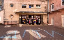 Фото 1: У Львові театральна спільнота вшанувала пам’ять жертв трагедії у Маріуполі (відео)