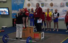 Фото 7: На Чемпіонаті світу з важкої атлетики серед ветеранів вручили перші нагороди 
