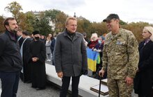 Фото 37: На Меморіалі Героїв Небесної Сотні вояки братства ветеранів УПА підняли національний стяг