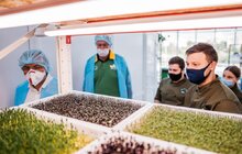 Фото 25: Міський голова Львова відвідав локальний фестиваль Street Food та відзначив підприємців ринку «Шувар» за вагомий внесок у розвиток малого бізнесу