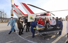 Фото 1: Пацієнтку з Турки доставили у львівську лікарню гвинтокрилом 