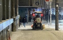 Фото 8: Львів очищають від снігу: вночі працювало 87 прибиральних машин, зранку задіяли ще 12 рейдерів і 63 мотощітки