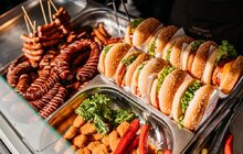 Фото 46: Міський голова Львова відвідав локальний фестиваль Street Food та відзначив підприємців ринку «Шувар» за вагомий внесок у розвиток малого бізнесу